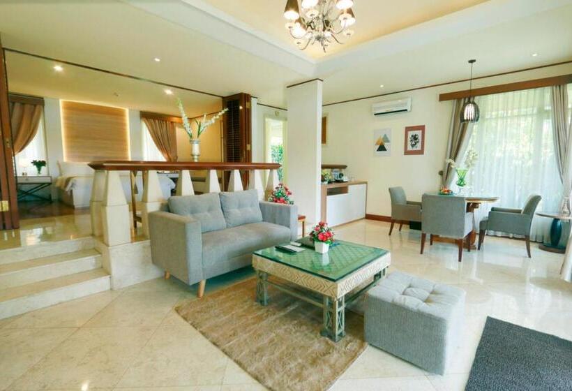 ‫فيلا غرفة نوم واحدة, R Hotel Rancamaya