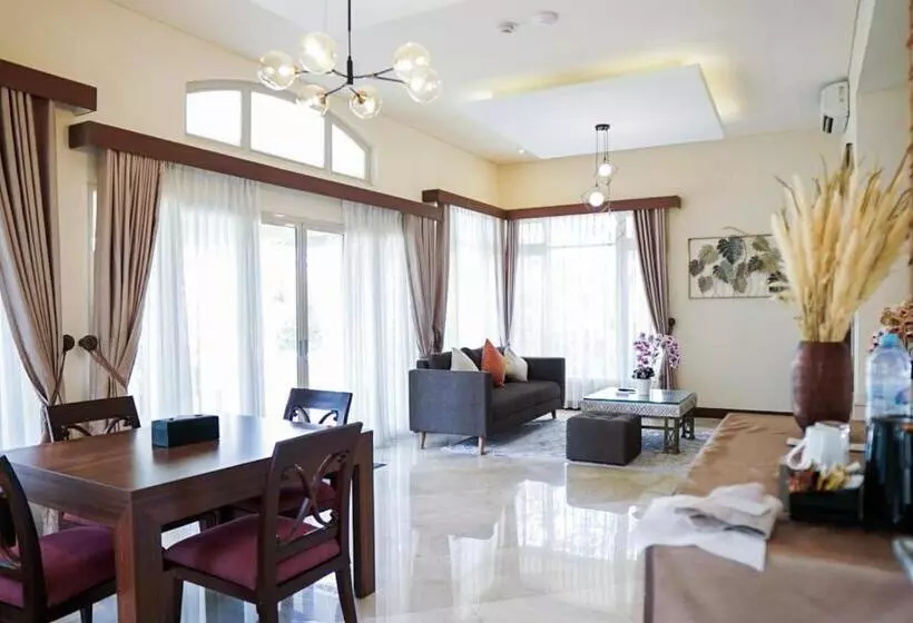 Vila 2 Dormitoris, R Hotel Rancamaya