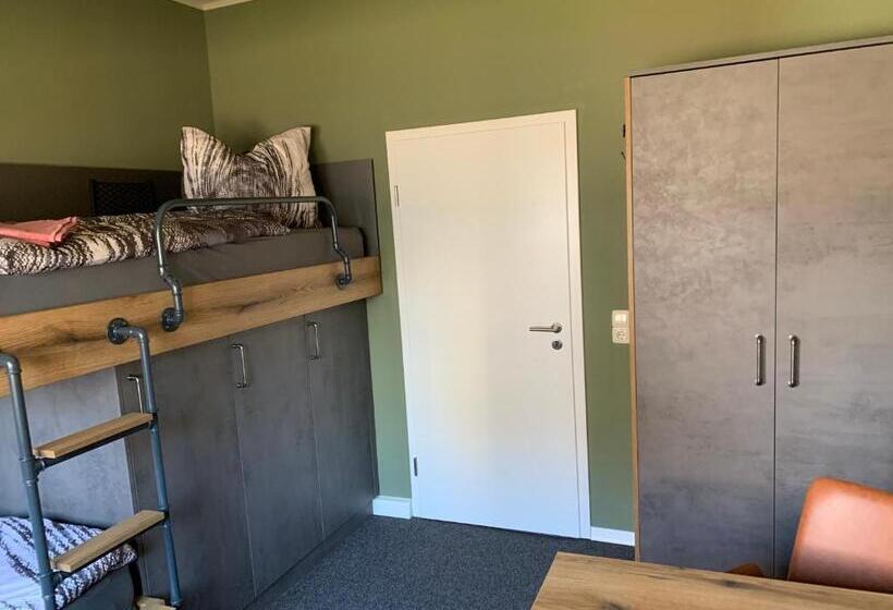 Номер Стандарт, Gästezimmer In Einer Ferienwohnung Thiele In Roßwein