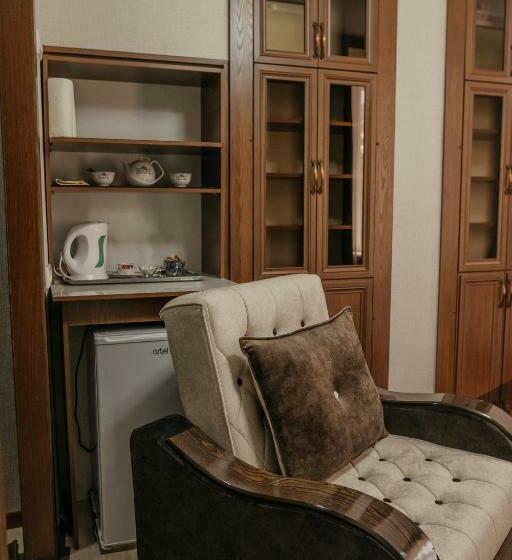 סוויטה משפחתית, Sevara Guest House