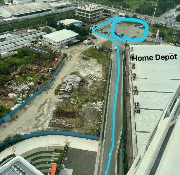 اتاق لوکس, Minimalist Studio Unit At Azure North San Fernando Pampanga