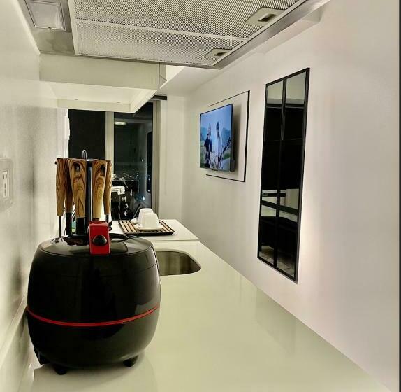 اتاق لوکس, Minimalist Studio Unit At Azure North San Fernando Pampanga