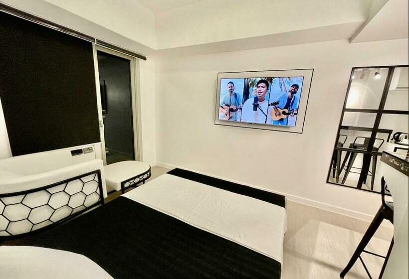 اتاق لوکس, Minimalist Studio Unit At Azure North San Fernando Pampanga