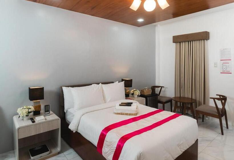 اتاق لوکس, Monica Midtown Suites