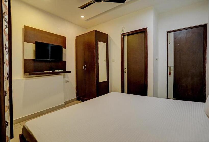 غرفة كلاسيكية ثلاثية, Oyo Flagship 70249  Red Hut