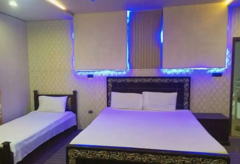 اتاق لوکس خانوادگی, Paradise Plus