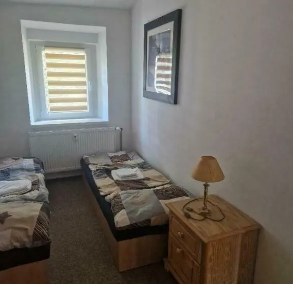 Sviitti, Penzion Dubí   Ruská 393   110