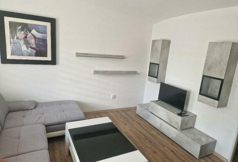 סוויטה, Penzion Dubí   Ruská 393   110