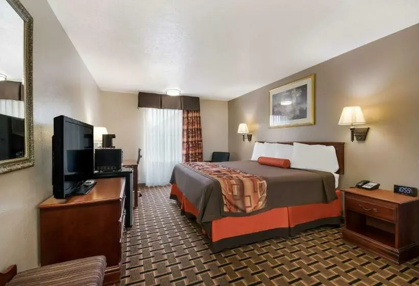 身障者適用キングサイズベッドルーム, Surestay Hotel By Best Western Duncan