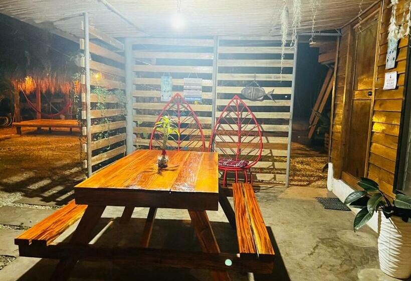 اتاق خانوادگی با سرویس بهداشتی مشترک, Bohol Island Homestay