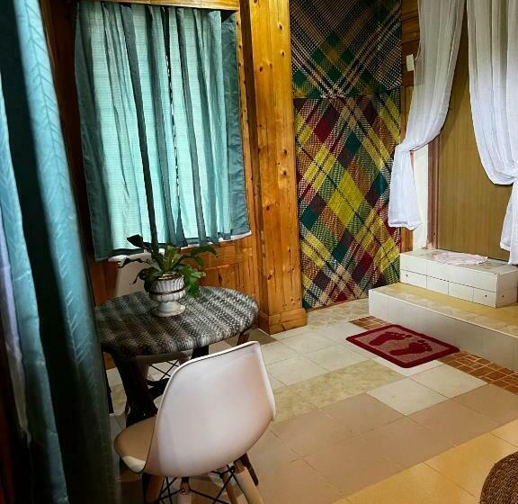 اتاق لوکس, Bohol Island Homestay