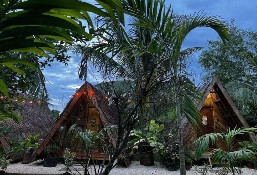 اتاق استاندارد با سرویس بهداشتی مشترک, Bohol Island Homestay