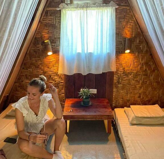 اتاق استاندارد با سرویس بهداشتی مشترک, Bohol Island Homestay