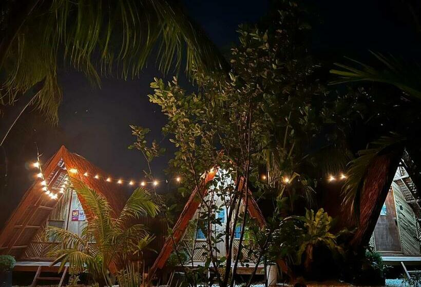 اتاق استاندارد با سرویس بهداشتی مشترک, Bohol Island Homestay