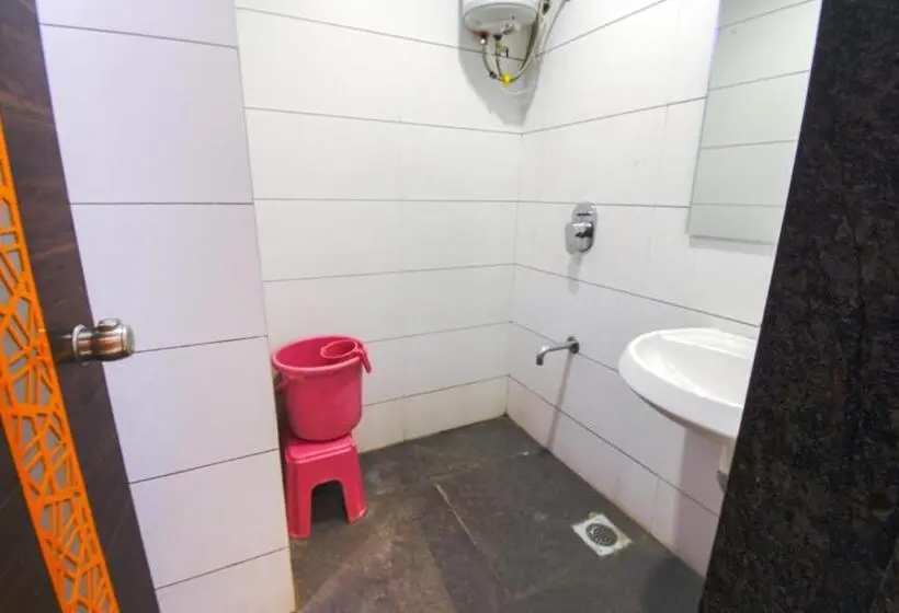 Quarto deluxe, Ravikiran