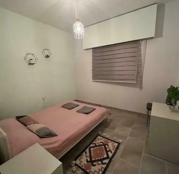اتاق استاندارد, Joanna Court Rooms