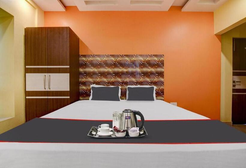 Habitació Triple Clàssica, Collection O 702663 Golden Residency