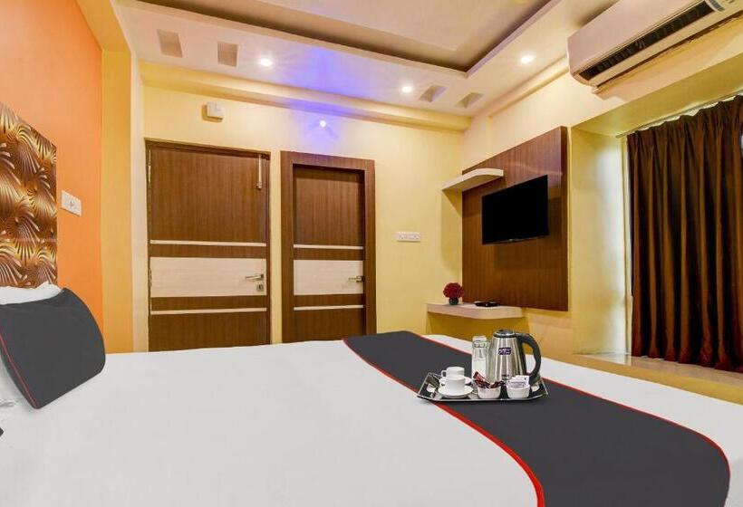 Habitació Triple Clàssica, Collection O 702663 Golden Residency