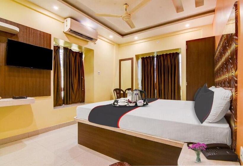 Habitació Triple Clàssica, Collection O 702663 Golden Residency