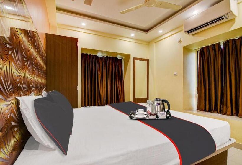 Habitació Triple Clàssica, Collection O 702663 Golden Residency