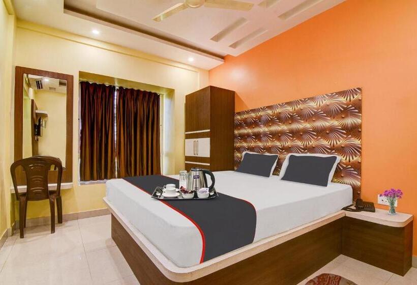 Habitació Triple Clàssica, Collection O 702663 Golden Residency