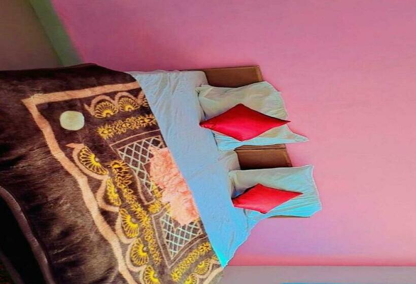 Üç Kişilik Klasik oda, Oyo 70187 Mayra