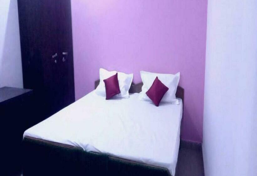 Üç Kişilik Klasik oda, Oyo 70187 Mayra