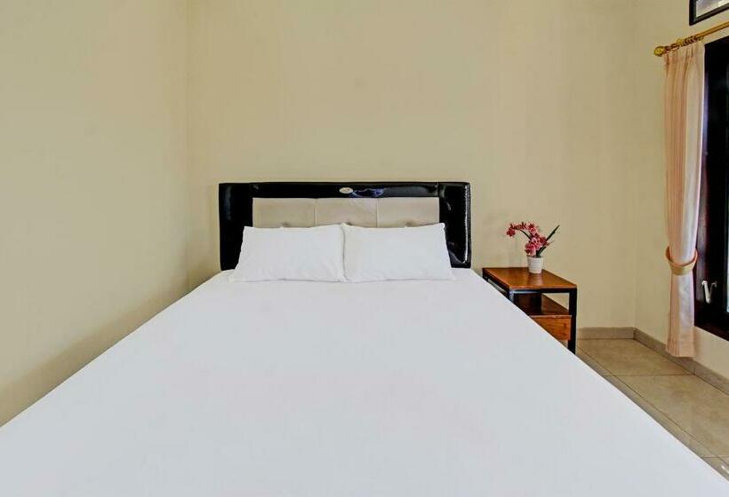 Номер Deluxe Кровать Кинг, Oyo 91881 Aratha Homestay