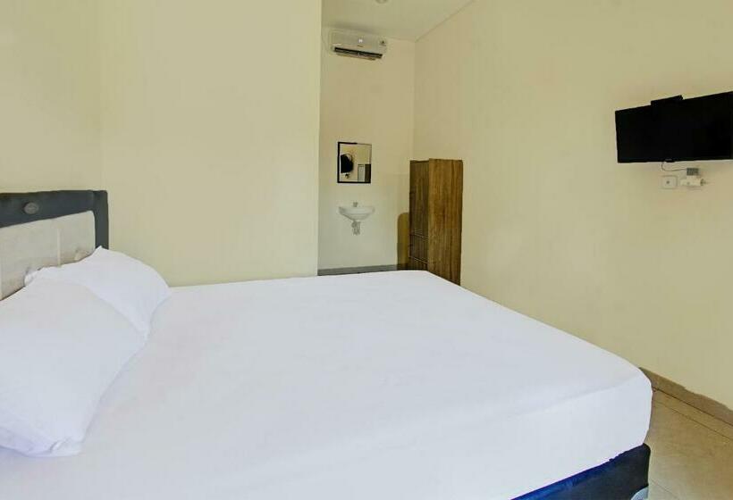 Номер Deluxe Кровать Кинг, Oyo 91881 Aratha Homestay