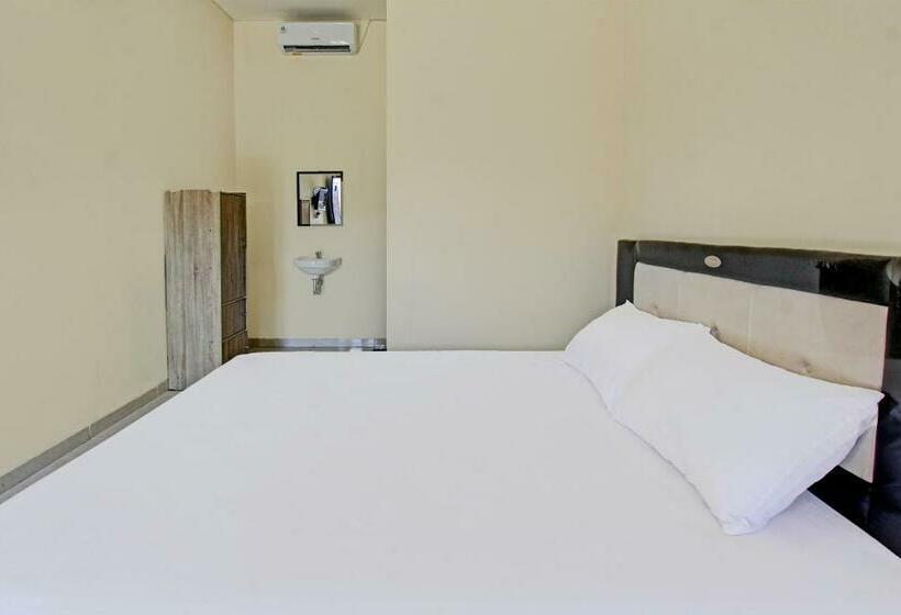 Номер Deluxe Кровать Кинг, Oyo 91881 Aratha Homestay