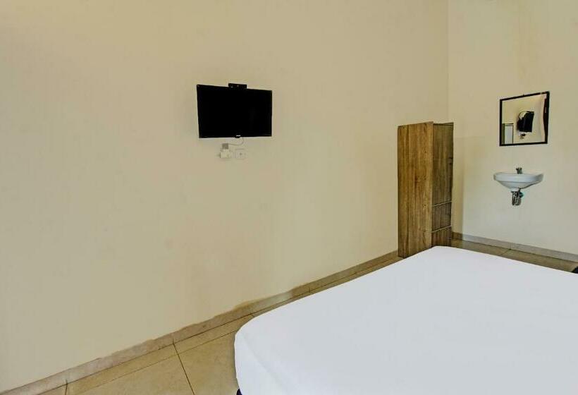 Номер Deluxe Кровать Кинг, Oyo 91881 Aratha Homestay