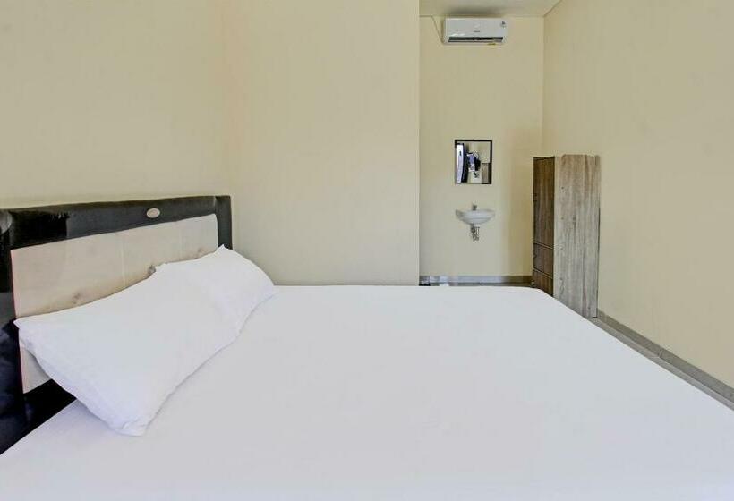 Номер Deluxe Кровать Кинг, Oyo 91881 Aratha Homestay