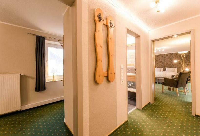 수피리어 룸, Sauerländer Hof