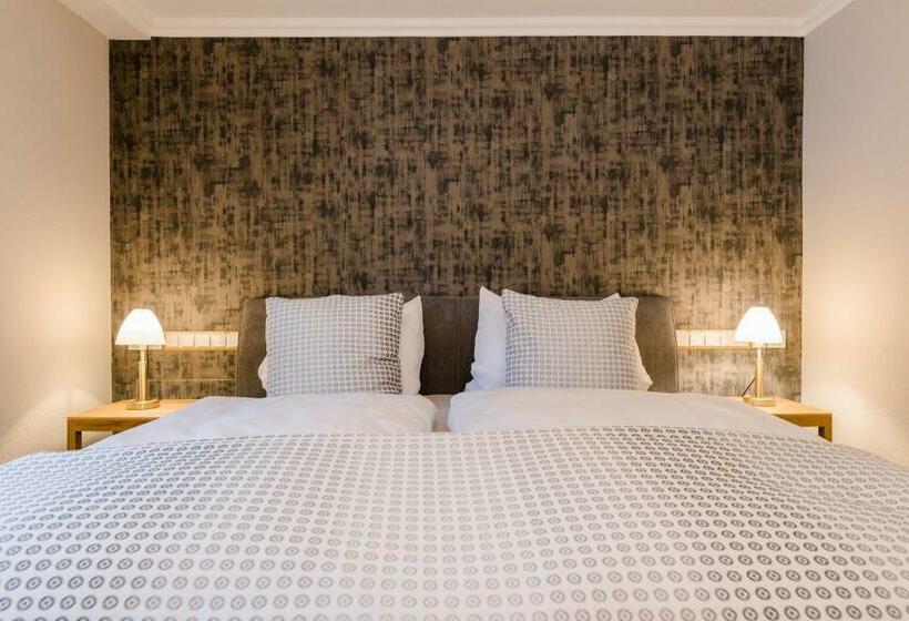 수피리어 룸, Sauerländer Hof