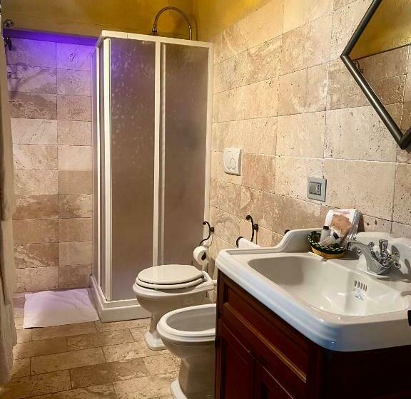 חדר סטנדרט, Room In Bb  Alessio Room Overlooking The Vineyards Of Tuscany