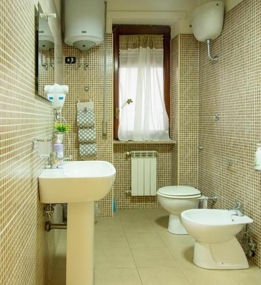 اتاق استاندارد چهار تخته, Stazione Centrale B&b