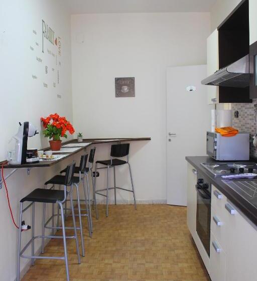 اتاق استاندارد چهار تخته, Stazione Centrale B&b