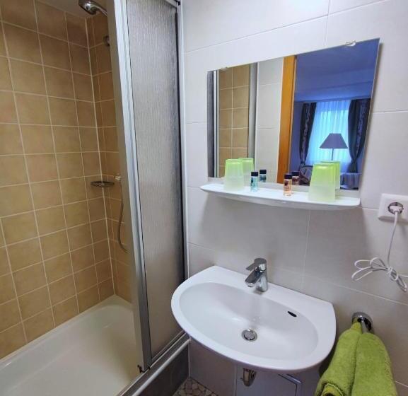 Quarto standard, Room In Guest Room Pension Forelle Doppelzimmer