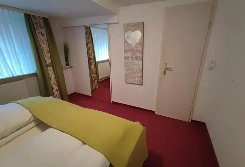 １ベッドルームアパートメント, Room In Guest Room   Pension Forelle   Doppelzimmer