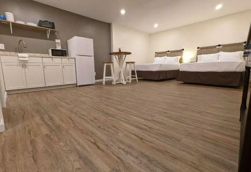 デラックスルーム, The Honey Bee Motel