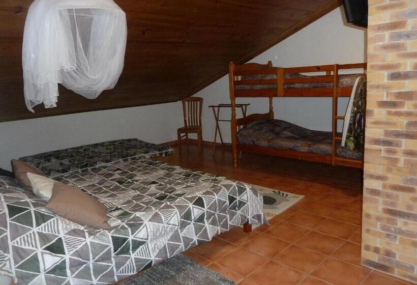 اتاق خانوادگی, Domaine De La Louise