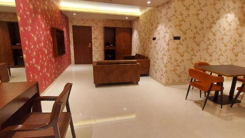 סוויטה אקזקיוטיב, Madhuban