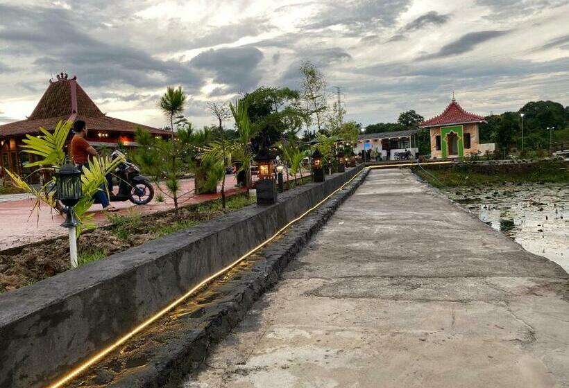 Семейный Номер, Resort & Resto Talaga Sundayana