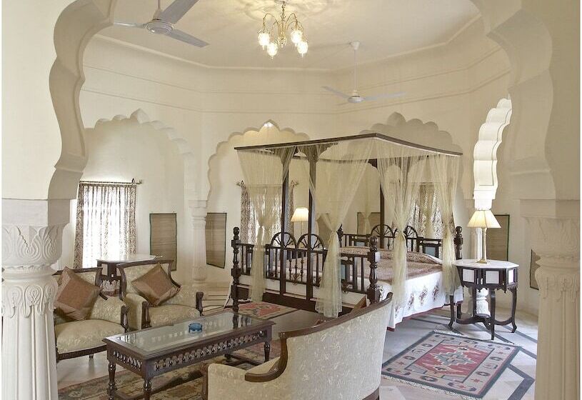 디럭스 룸, Alsisar Mahal  Heritage
