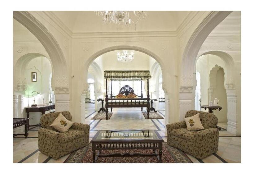 디럭스 룸, Alsisar Mahal  Heritage