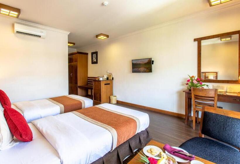 اتاق لوکس, Atithi Resort & Spa