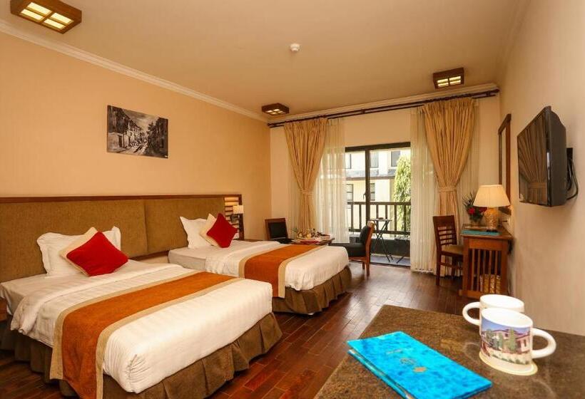 اتاق لوکس, Atithi Resort & Spa