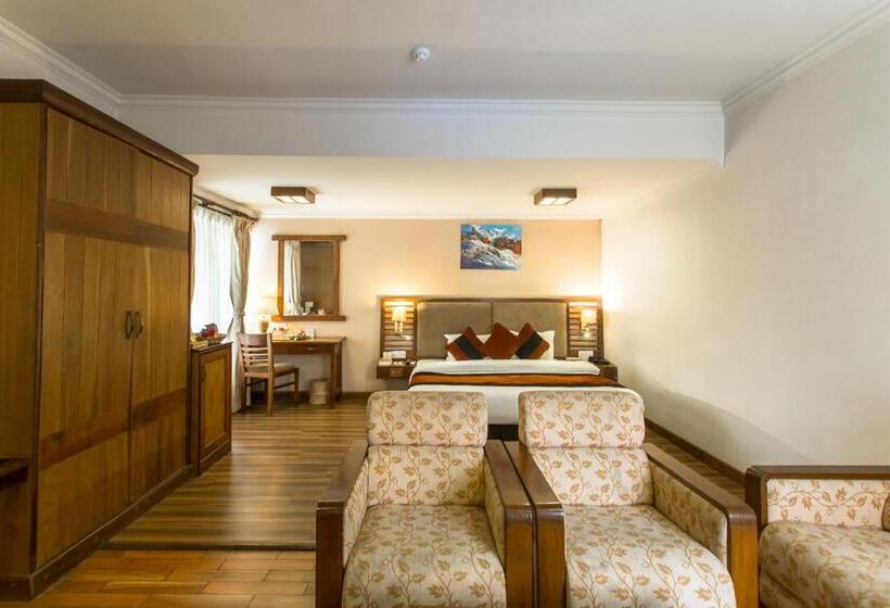 اتاق لوکس, Atithi Resort & Spa