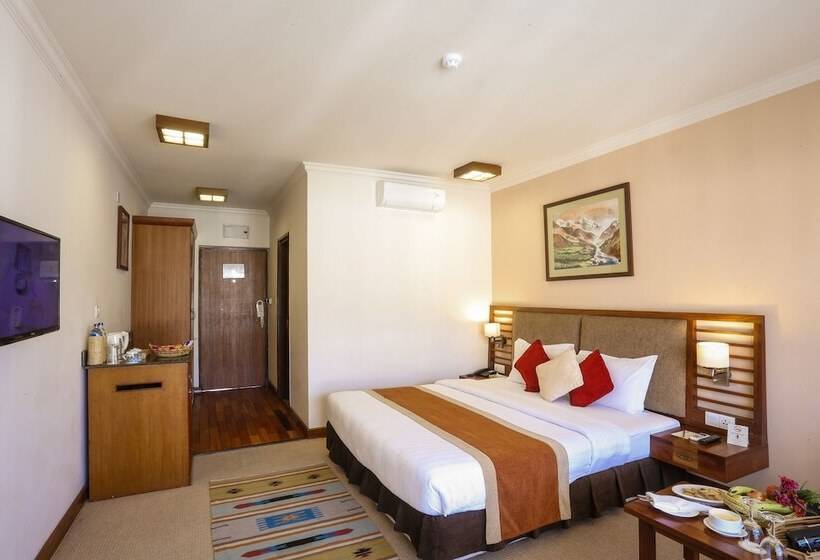 اتاق لوکس, Atithi Resort & Spa