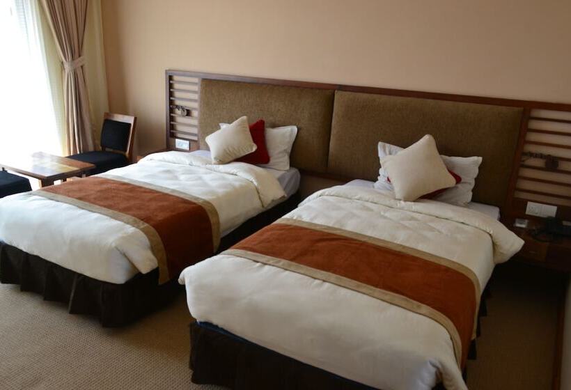 اتاق لوکس, Atithi Resort & Spa